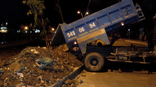 Vận Chuyển Xà Bần Tân Uyên